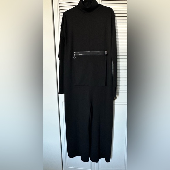 EUG JUMPSUIT - Picture 3 of 12